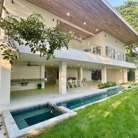 Esterillos Lote 6 Bedroom Home