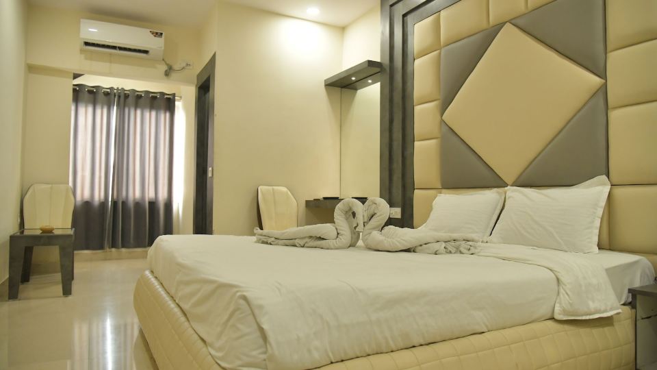 HOTEL M PLAZA DHULAGAR
