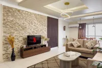 The Hospitable 2BDR Apt 5 min from CAI Airport Hotels in El Obour City