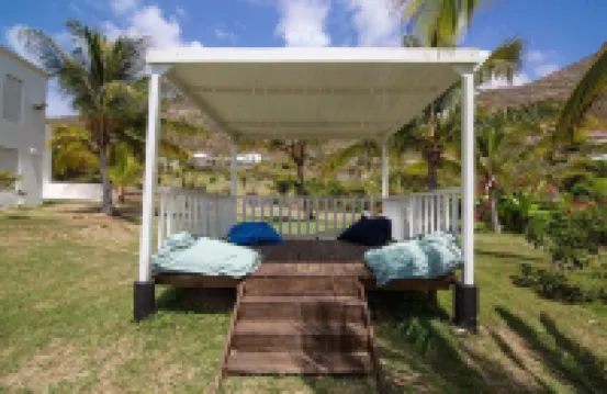 Alizee by Island Properties Online