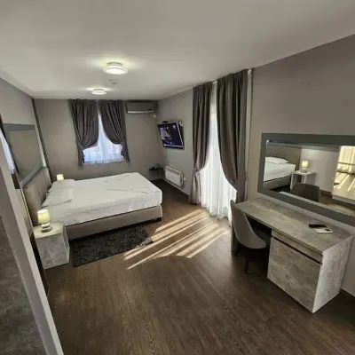 奧林匹克公寓健康與水療中心 鄰近澤蒙的酒店