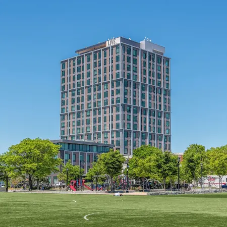 Luxury Apartments by Hyatus Downtown Boston