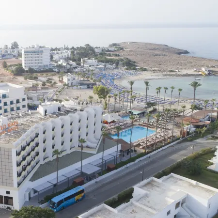 Pavlo Napa Beach Hotel Отели рядом с достопримечательностью «Монастырь Айя Напа»