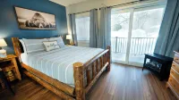 Loon's Edge Retreat -Recently Renovated, Ski, Hike, Mountain views, Pool/hot tub