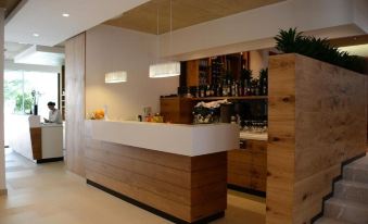 Hotel Nar