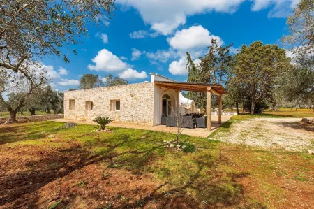2770 Uliveto Valeria - Trullo Melograno by Perle di Puglia