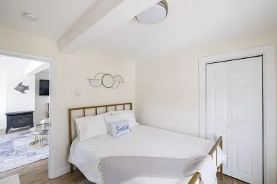 Harborside Oasis ★ Harbor View ★ Heart of Downtown Hotel in zona Andrews Point