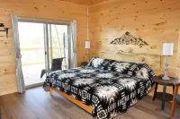Sunsets 4ever Cabin- 360 views 2-bedroom cabin with WiFi & Hot Tub