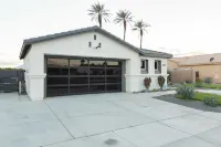 كاليبسو باي أفانتستاي إنترتينرز بارادايس بول، هوت توب، باتينج جرين