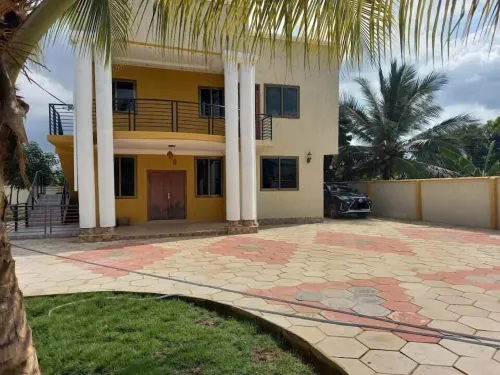 Coded Guest House - parking