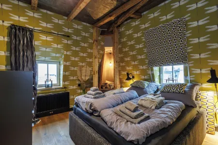 Luxury penthouse above the fish market Отели рядом с достопримечательностью «Штаде»