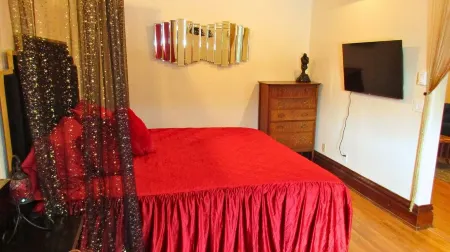   Escape to Romance and Luxury Отели рядом с достопримечательностью «Black Hills Putt 4 Fun»