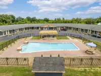 Crewe Boutique Inn