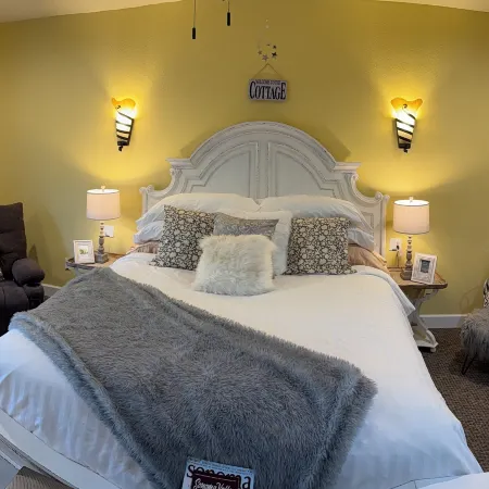Glen Ellen Inn Secret Cottages