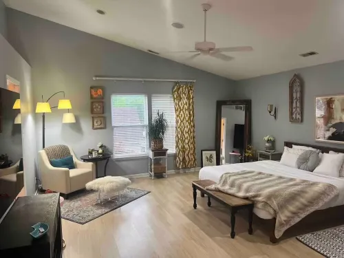 Ruoff Music Min Away-7Bed Spacious -Event Space-Close to Grande Park 10% Charity