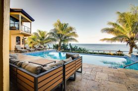 Breathtaking Oceanfront Luxe Villa in Tower Isle Jacuzzi Pool Fully Staffed
