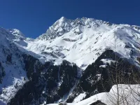 New apartment, 3 stars, sleeps 4, in authentic Savoyard chalet Hoteles en Sainte-Foy-Tarentaise