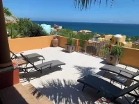 Beautiful Villa with Breath Taking Views and Pool.