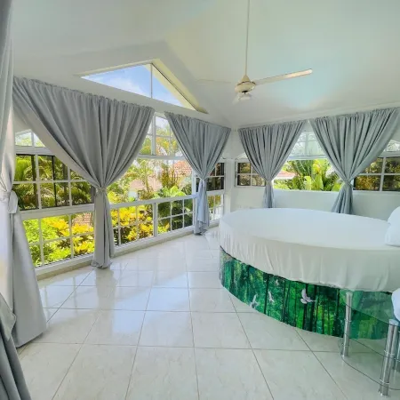HappiCasa is a Vacational Residence for Special and Magic Events.