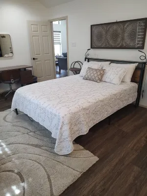 2-bedroom, pet friendly home with great amenities. It will be your happy place Hotels in Holly Lake Ranch