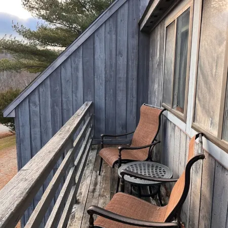 Cozy Killington Mountain View Condo