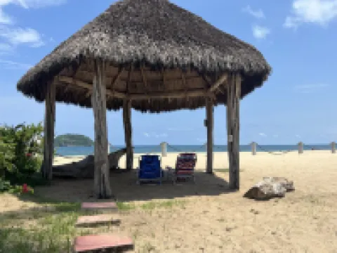 Spacious one bedroom oceanfront apartment