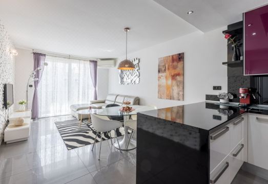 숙소 내부 프리미엄 전경