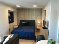 Apartment Heart of Wellington City - Balcony over the City Lights