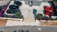 The Lord's Garden - parking