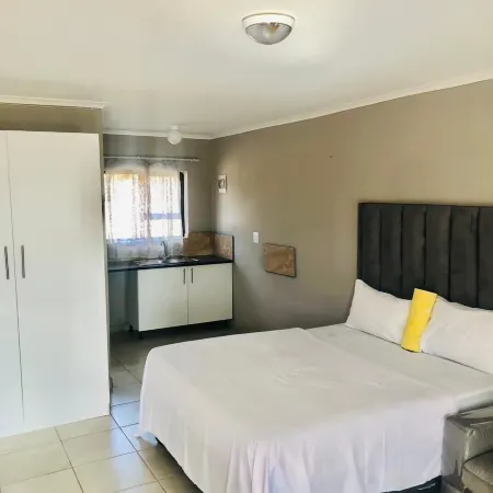 Ferndale Confortable Apartments Отели рядом с достопримечательностью «Торговый центр Northgate»