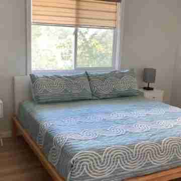 Bright, upgraded house, A/C, near the ocean! CONTACT FOR RATES & AVAILABILITY! Rooms