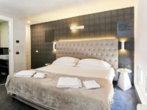 Hotel Al Campanile - Luxury Suites & Apartments Hotels in Baveno