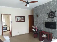 Great apartment for 8 people, two blocks from Praia Brava - Caioba Hotels in Matinhos