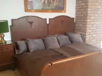 Charming holiday apartment on the Lindenhof in Garz on Rügen Hotels in Garz