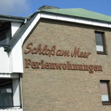 Modern, comfortable apartment close to the center, first time use in March 2015