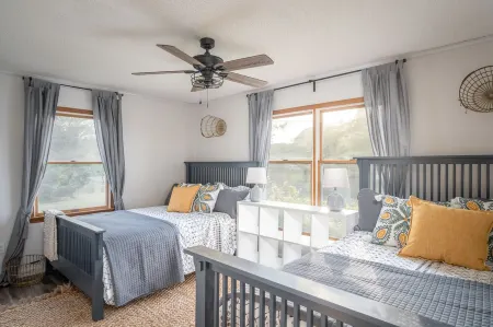 Family Friendly Waterfront Escape w/pier, gameroom, and fire pit!