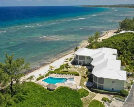 Beachfront Peace!  Awesome top floor condo on Caribbean plus military discount! Hotels in North Side