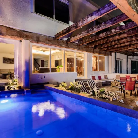 Cancun - Beach front Residence with Private Pool - Hotel Zone