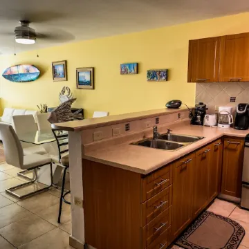 Casa Vasquez 1 Sea Beach Village Beach Pool Roof Deck Balcony