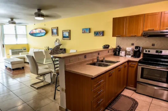 Casa Vasquez 1 Sea Beach Village Beach Pool Roof Deck Balcony