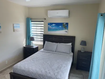 Apartment- 5 Mins Drive to the Beach