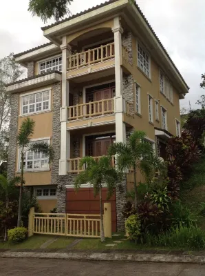 Canyon Woods Resort TAGAYTAY Area STAY Rent Furnished House and PLAY Golf Hotels in Lemery