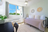 The Escape House - condo in Ceiba