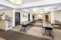 Best Western Thompson Hotel  Suites