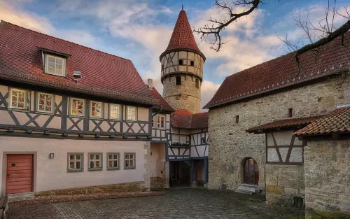 Romantic, Historic Half-Timbered House from 1623 - Stove & Infrared Sauna Hotel di Sondheim