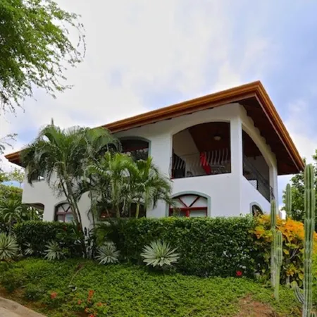 AMAZING OCEAN VIEWSHouse in the Sky" Monte Paraiso