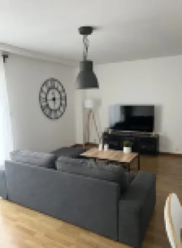 Charming F2 a stone's throw from Paris and Stade de France 塞納河畔埃皮奈酒店