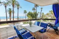 Newly Renovated Beachfront Apartment Ideally Located in Penelope