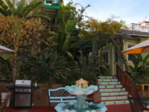 La Paloma Las Flores Hotels in Avalon