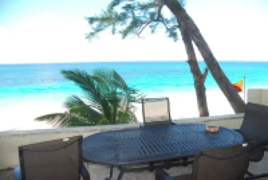 Ocean Front 3 Bedroom - 5 Minute Walk to Atlantis Complex